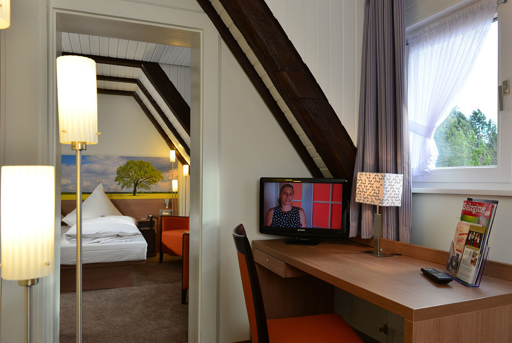 Hotel Ratskeller Зальцгиттер Экстерьер фото